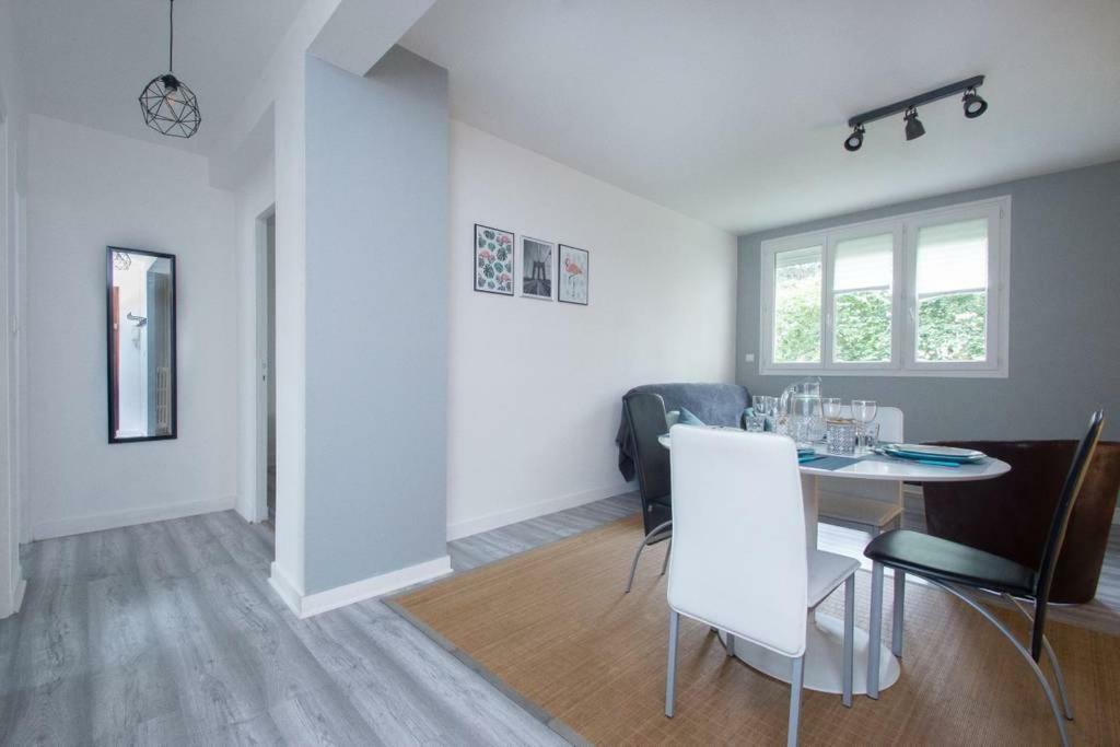 Appartement 2 Chambres - Parking Prive レンヌ エクステリア 写真