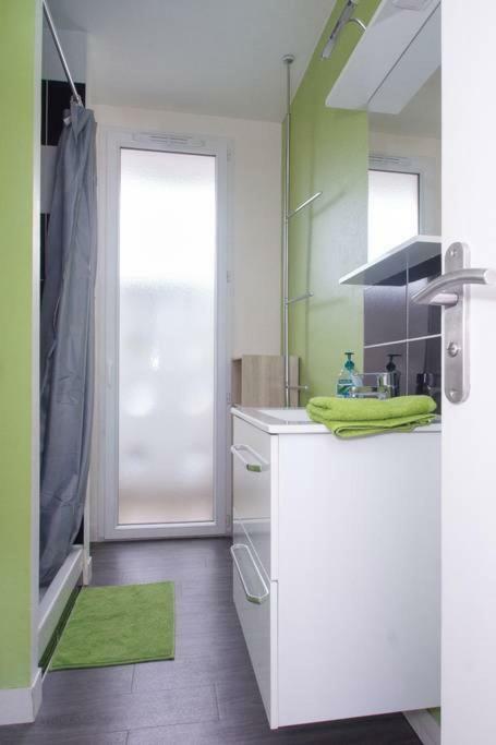 Appartement 2 Chambres - Parking Prive レンヌ エクステリア 写真